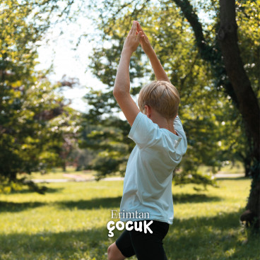 Çocuklar için Müzede Yoga